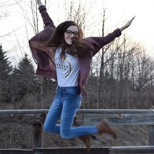 Meet your Posher, Dana